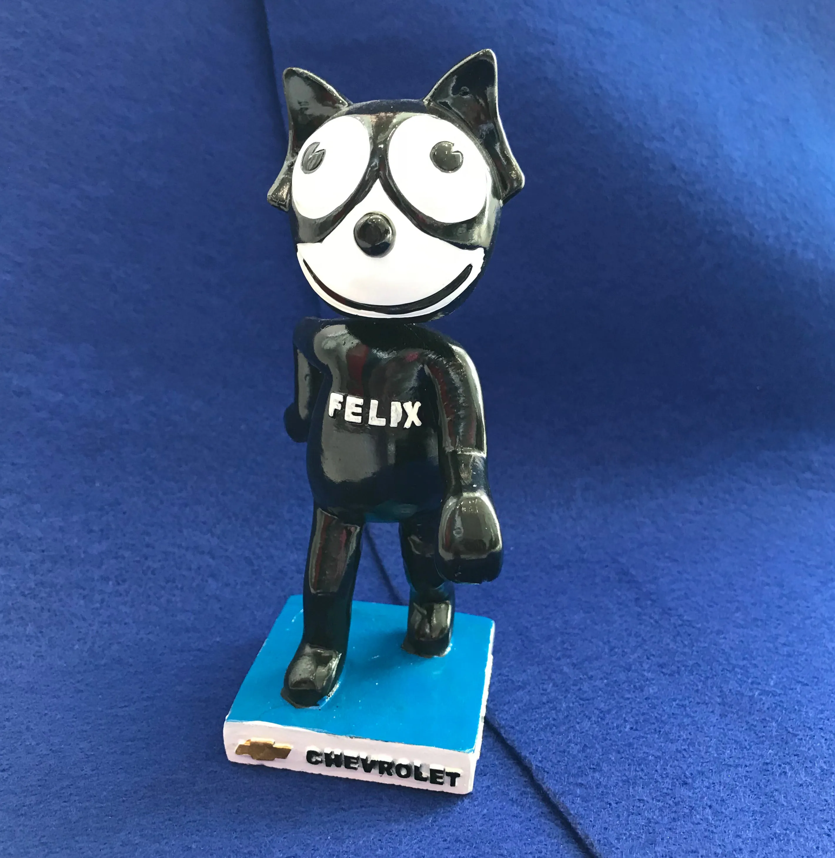 1956 Replica Cat Statue Bobble Head