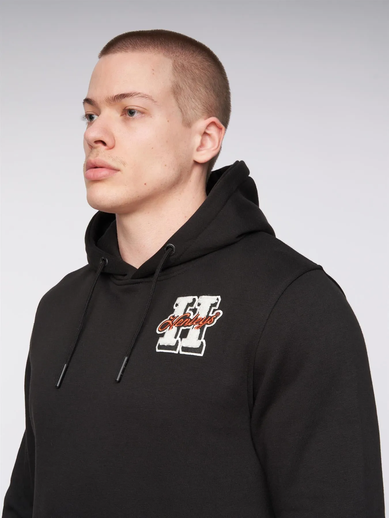 Aitchen Hoodie Black