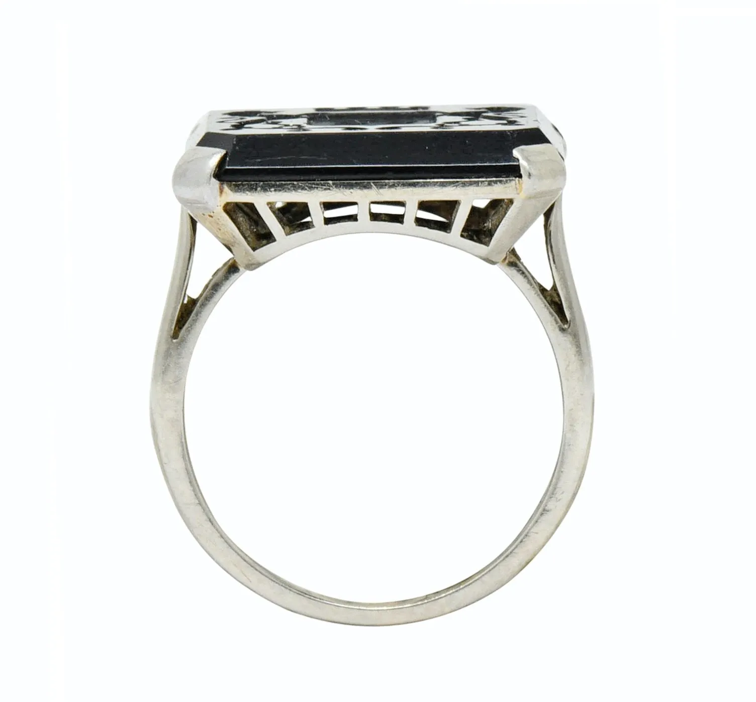 Art Deco 1930 Onyx Intaglio 14 Karat White Gold Heraldry Unisex Ring