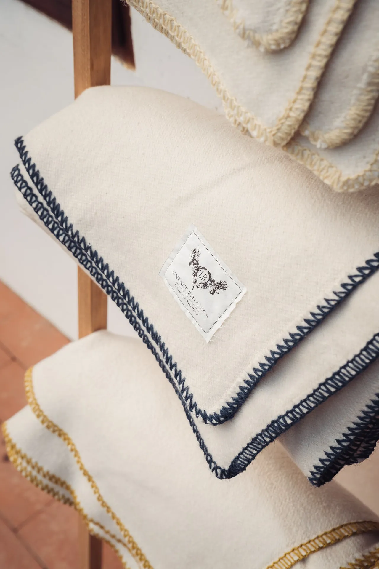 Blanket: Organic eco-cotton, Natural trim , full/queen - BL23