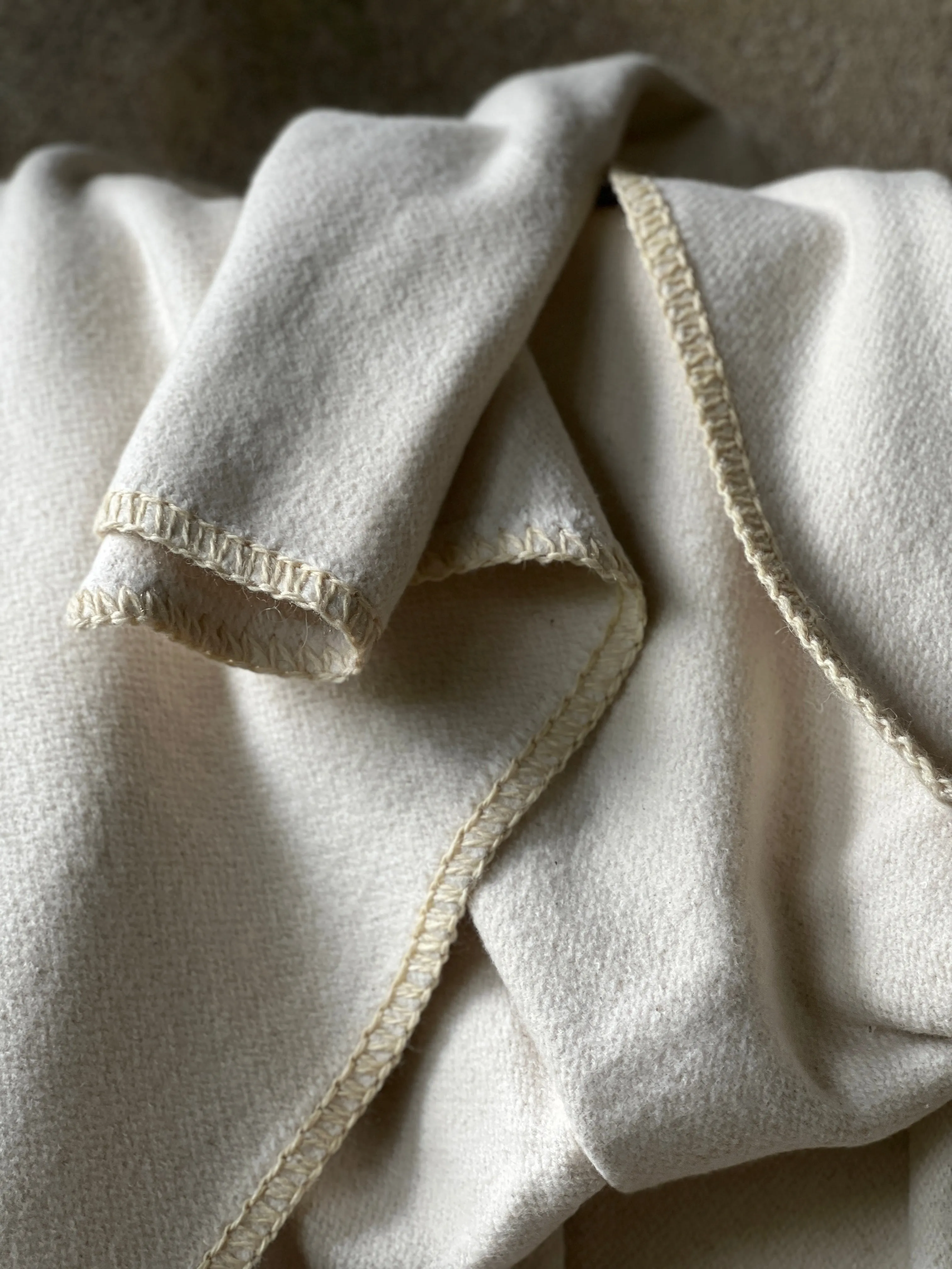 Blanket: Organic eco-cotton, Natural trim , full/queen - BL23