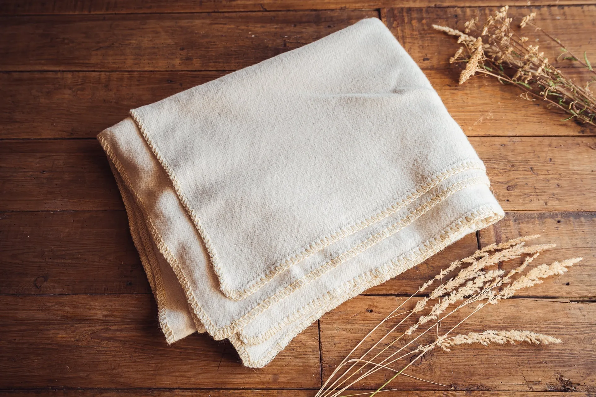 Blanket: Organic eco-cotton, Natural trim , full/queen - BL23