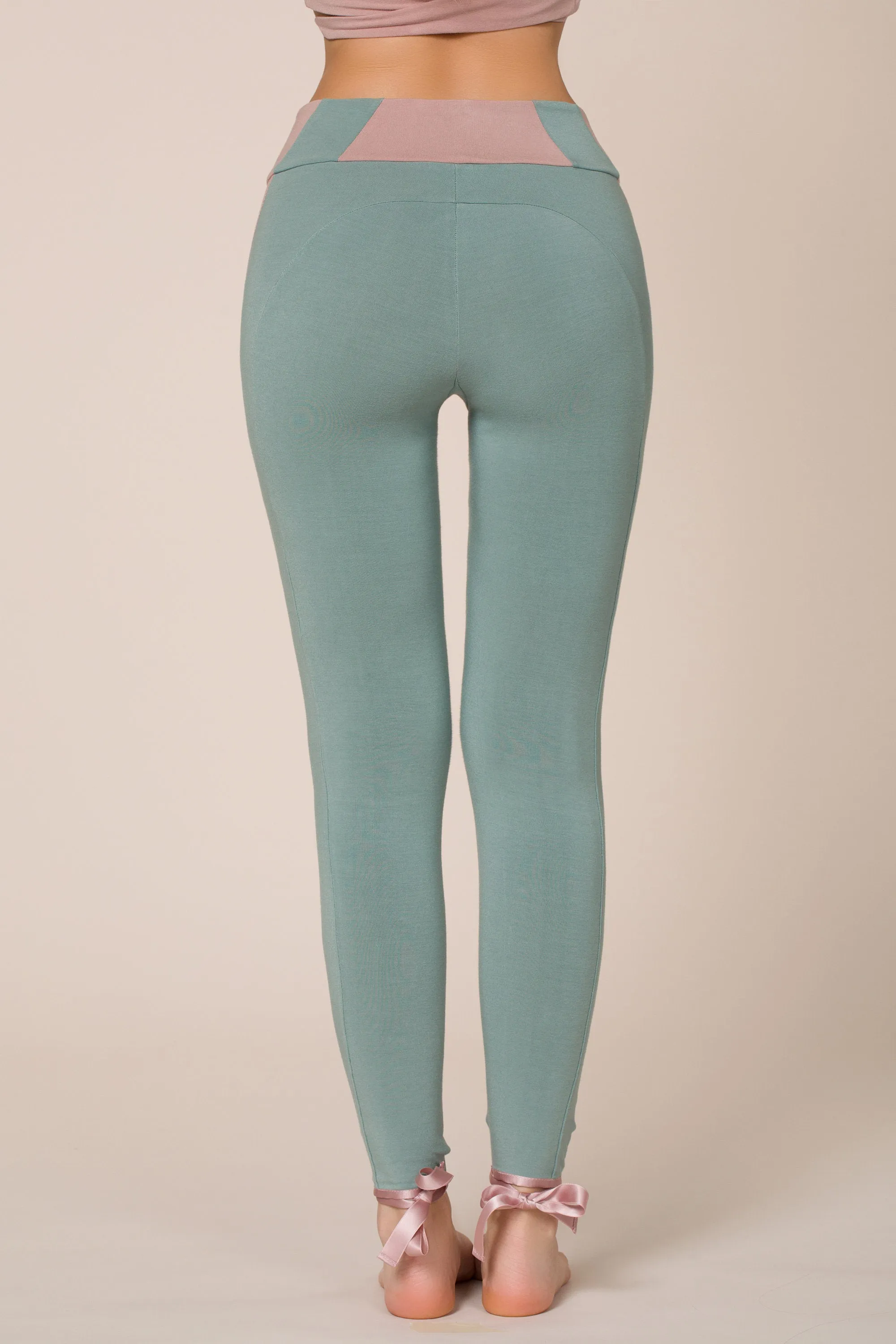 Butterfly Legging - High Rise Full Length