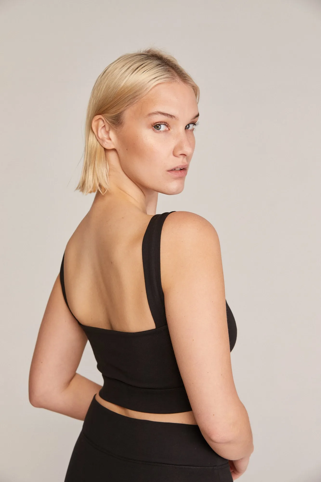 GWEN ORGANIC COTTON SQUARE CUT BRALETTE - BLACK
