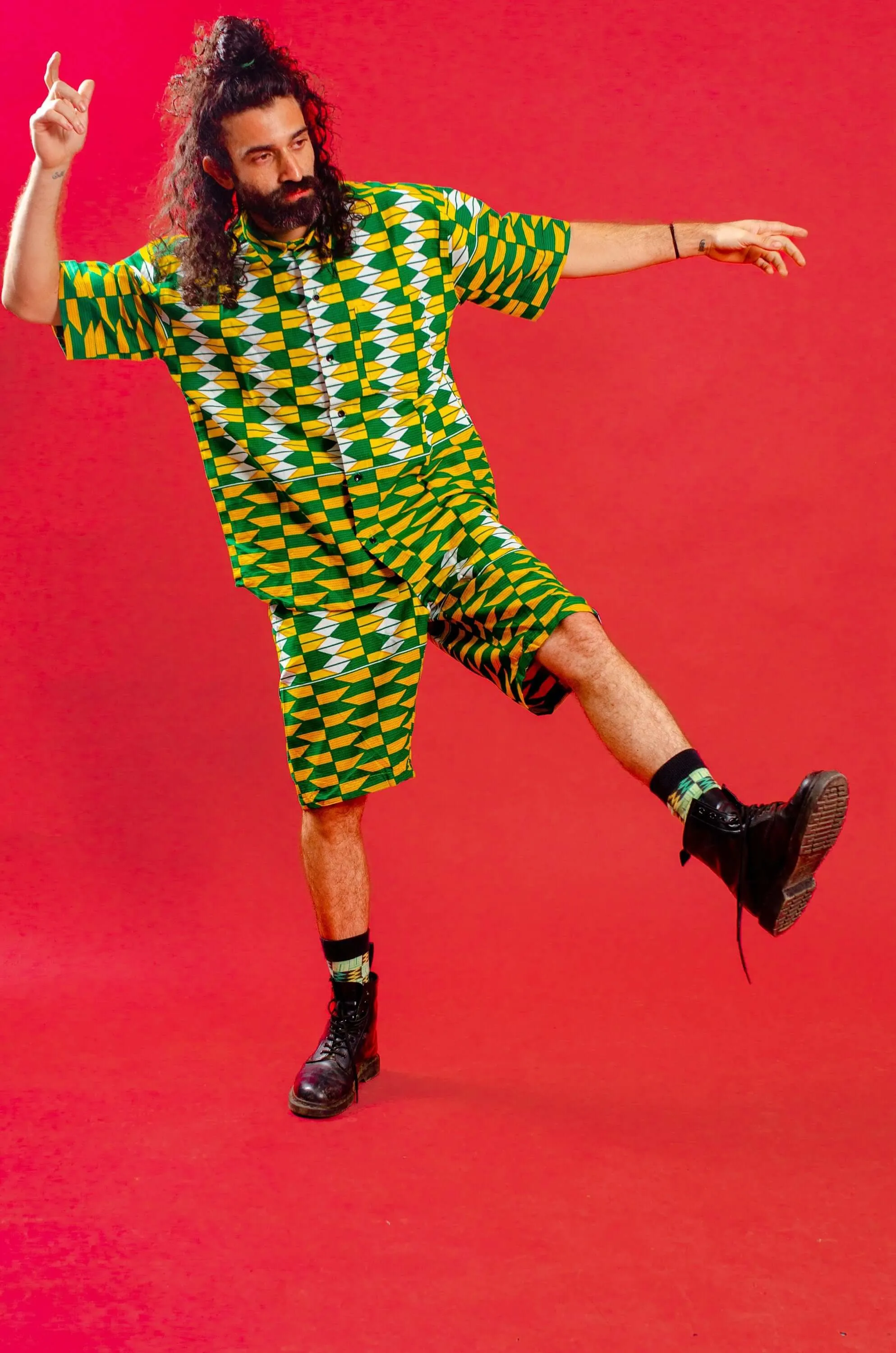 Jamaica Dreamin Yellow Kente Short-Sleeve Shirt