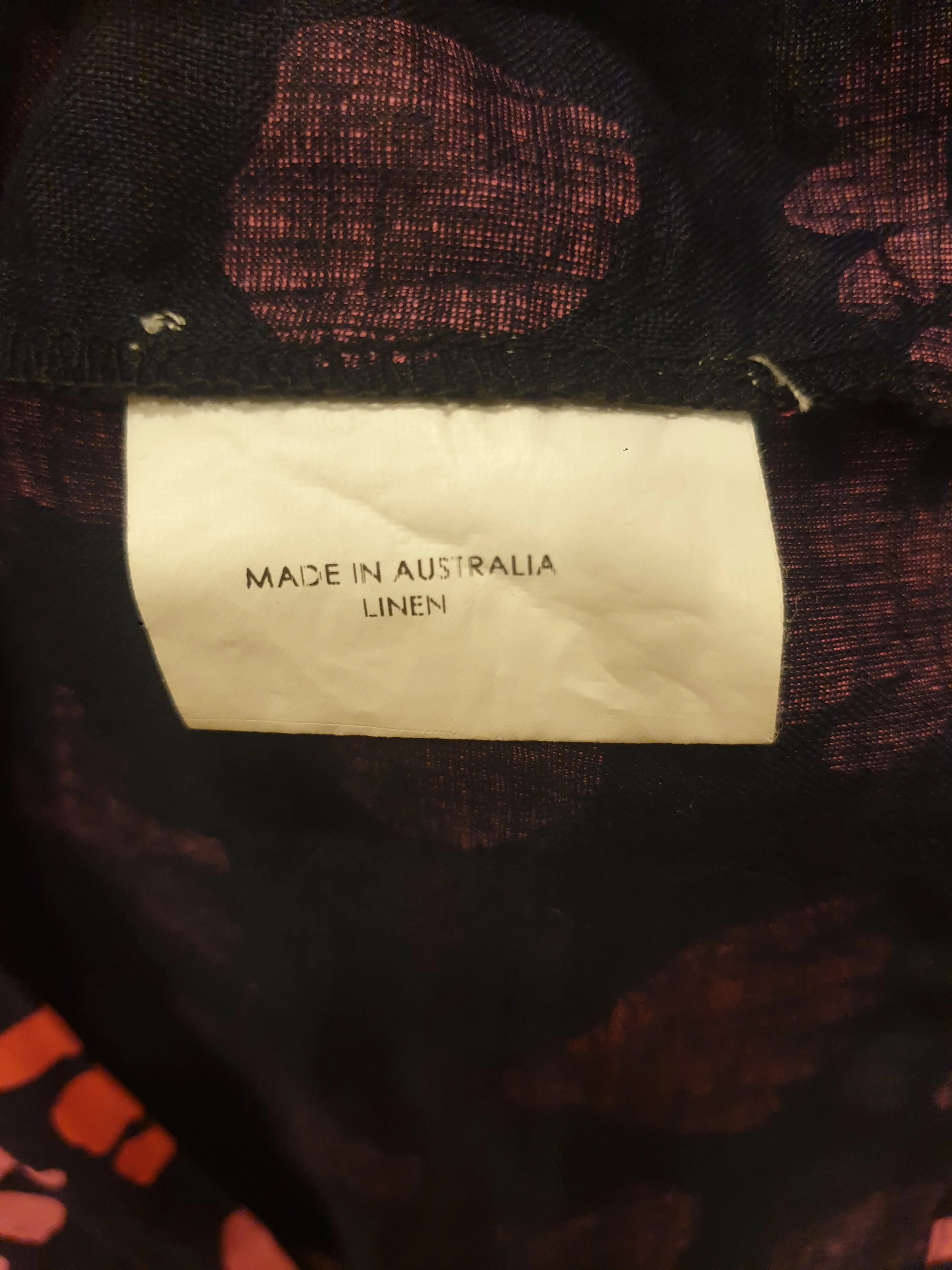 Magpie Goose black linen top with bright pink print size 10