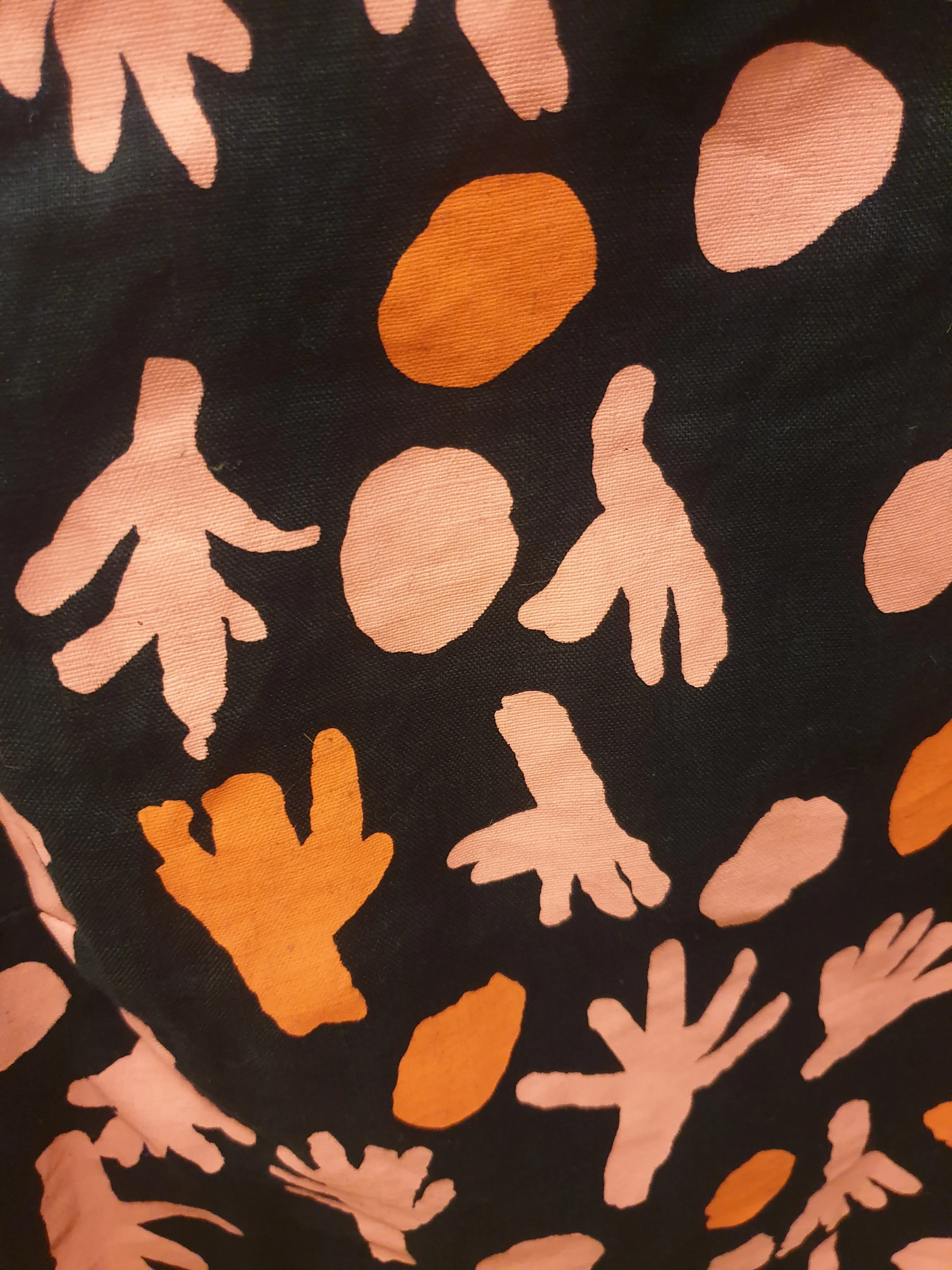 Magpie Goose black linen top with bright pink print size 10