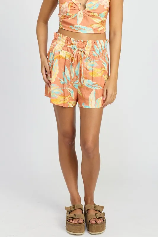 SMOCKED WAIST FLORAL SHORTS