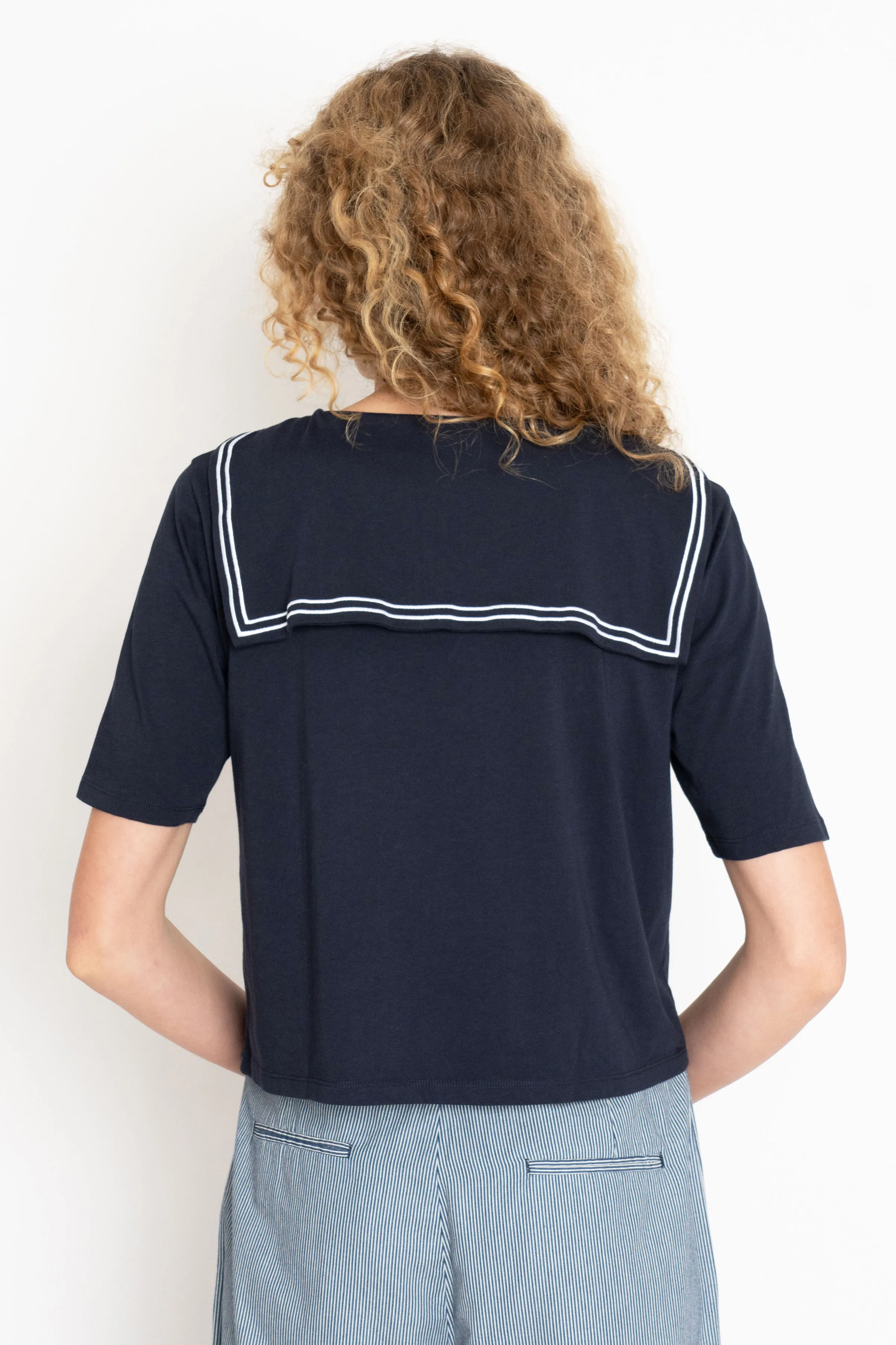 The Fisher - Navy/White